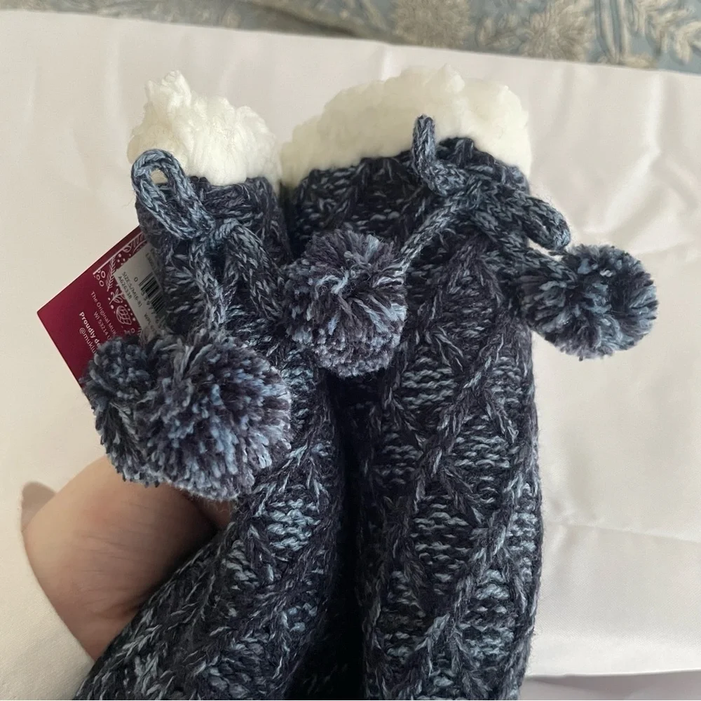2 Sets Women's Blue MUK LUKS GRIPPER SLIPPER SOCKS Size S/M 6-8 NWT NEW